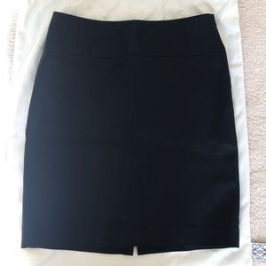 Banana Republic black pencil skirt